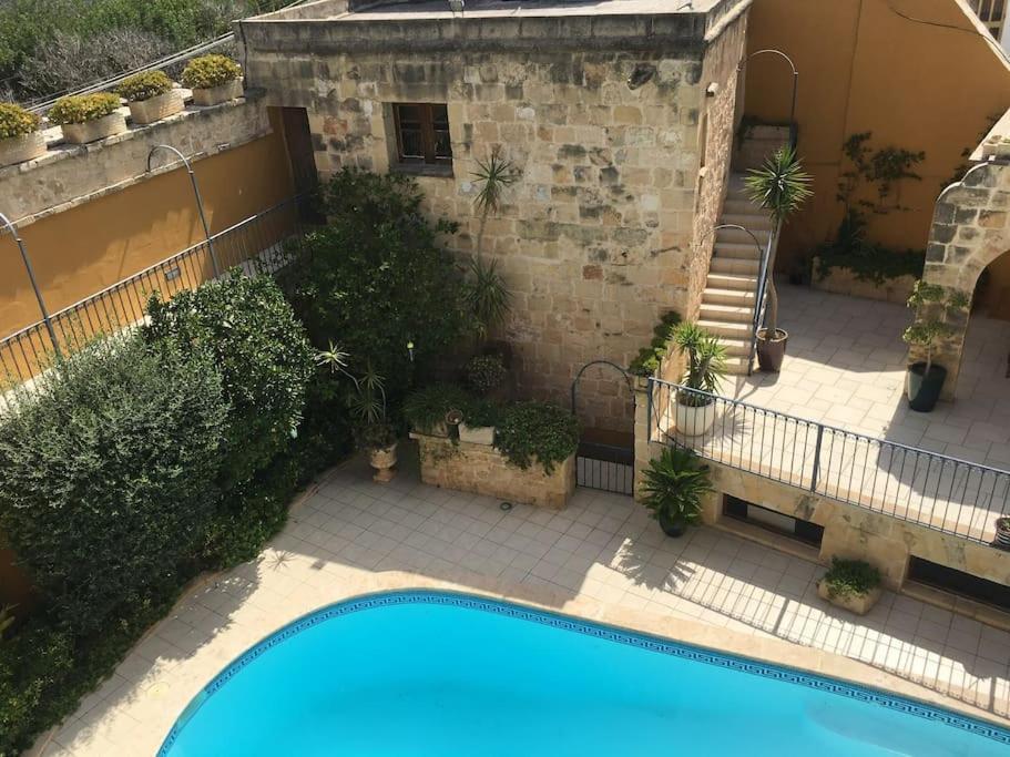 Studio Apartment With Pool In House Of Character. Биркиркара Екстериор снимка