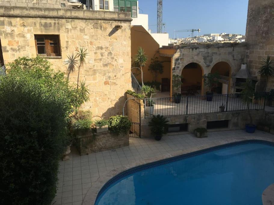 Studio Apartment With Pool In House Of Character. Биркиркара Екстериор снимка