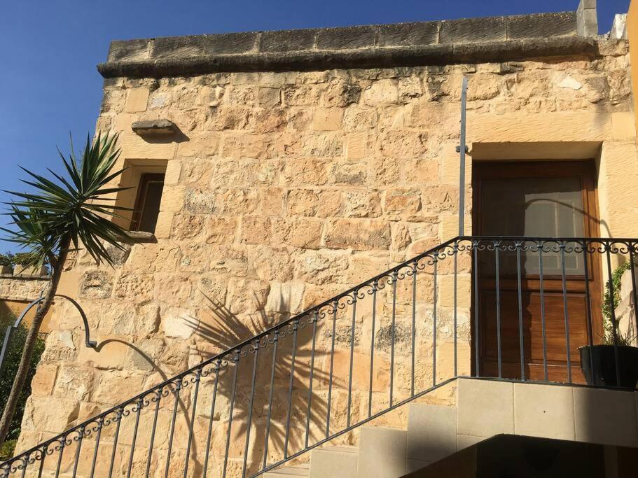 Studio Apartment With Pool In House Of Character. Биркиркара Екстериор снимка